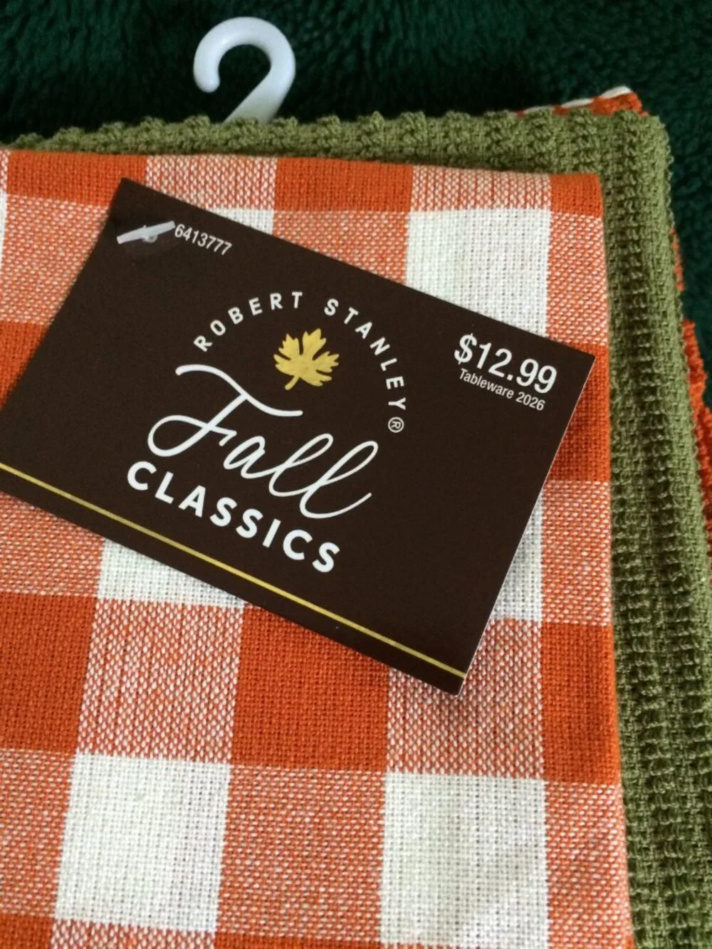 Robert Stanley Fall Classics Towels & Decorations